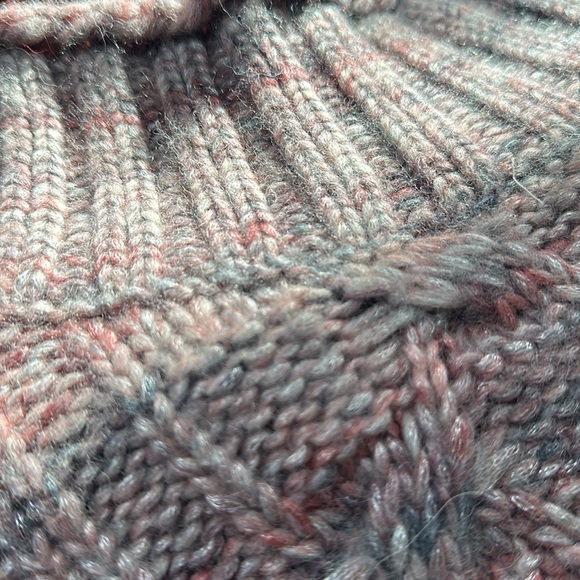 Gap mock turtle neck sweater Worn once Size L - Picture 5 of 6